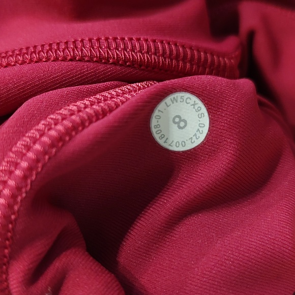 Lululemon Swift Speed High-Rise Tight size 8 - Picture 8 of 8